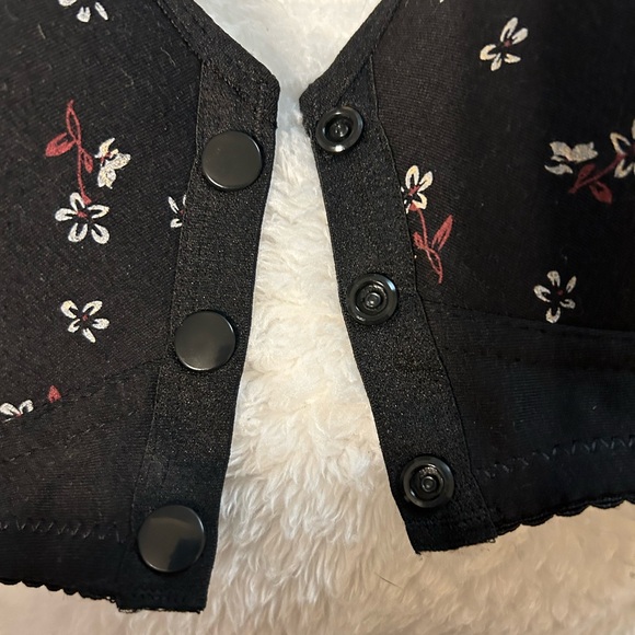 3 daisy bras, black, white and beige - Picture 3 of 8